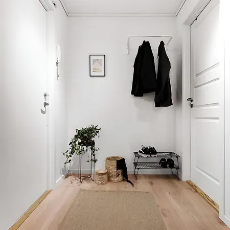 3-bedroom Family Close To Bryggen Apartment